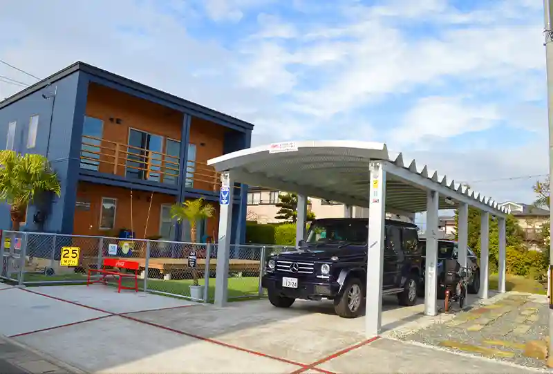 Multiple vehicle carport